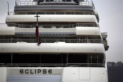 World’s Biggest Yacht “Eclipse” Berthed in New York City » Design You Trust