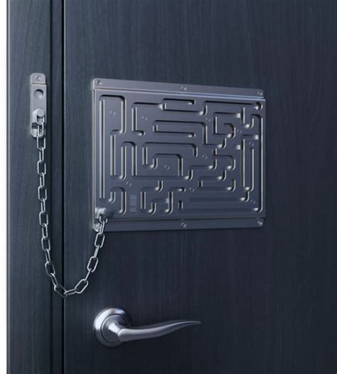 creative door chain    safe digsdigs