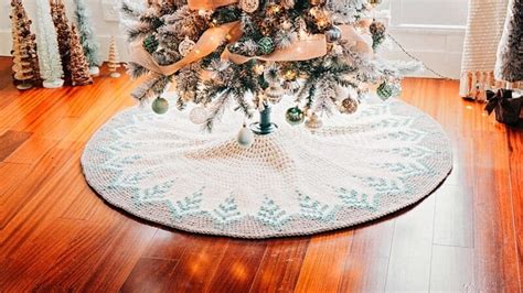 Crochet Christmas Tree Skirt - Briana K Designs