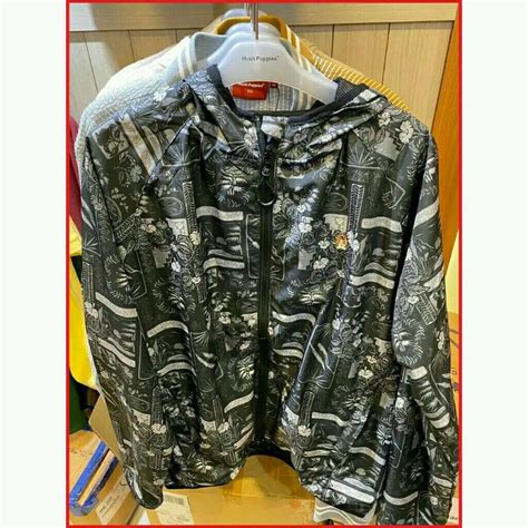 Jual Jaket Parasut Hush Puppies Preloved Second Indonesia Shopee