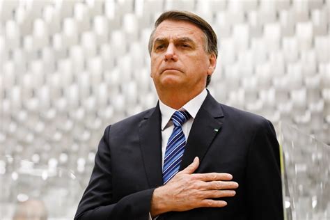 Bolsonaro Pide Su Pasaporte Y Permiso Para Ir A La Investidura De