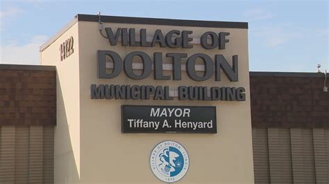 Police Chief Pantry Owner Latest To Say They Re Victims Of Dolton