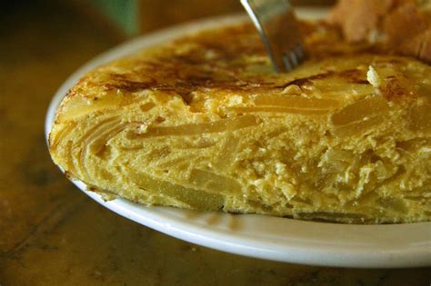 C Mo Hacer Una Tortilla De Papas Conoce Los Pasos De Esta Receta