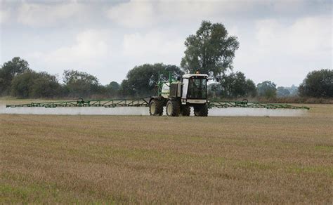 Eu Proposes 10 Year Renewal For Glyphosate Farm News Farmers Guardian