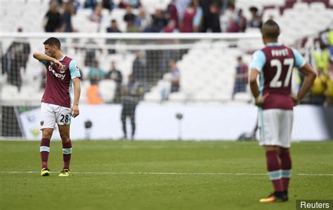 West Ham United Fans React On Twitter To Dimitri Payet S Performance