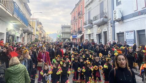 S Teresa Di Riva Il Carnevale Dello Jonio Iniziato Alla Grande