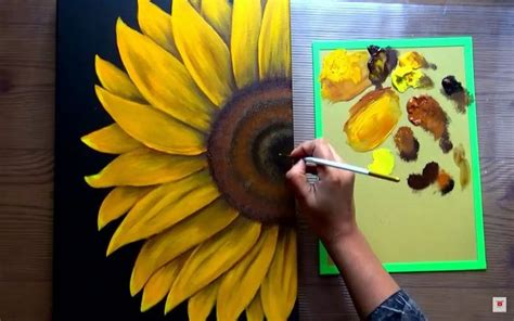 How To Paint Sunflowers 10 Amazing And Easy Tutorials In 2024 Sunflower Canvas Paintings