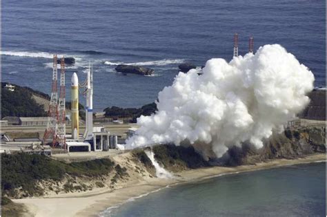 Japan aborts launch of new rocket carrying missile sensor