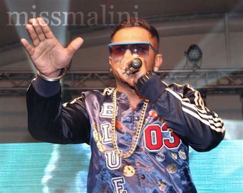 Yo Yo Honey Singh Rocks Mumbai With Bhangra And Hip Hop Missmalini