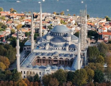 Explore Istanbuls Blue Mosque History And Architecture