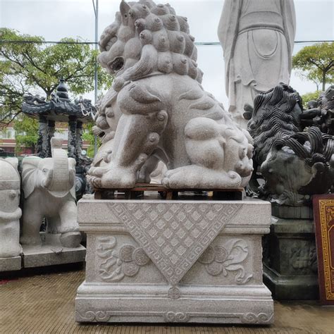 石雕狮子 花岗岩汉白玉雕刻石狮子 寺庙祠堂门口狮子 支持定制石雕狮子惠安县裕龙盛石材工艺有限公司