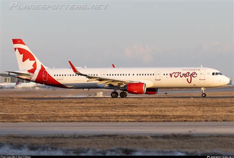 C FJQH Air Canada Rouge Airbus A321 211 WL Photo By Shon Fridman ID