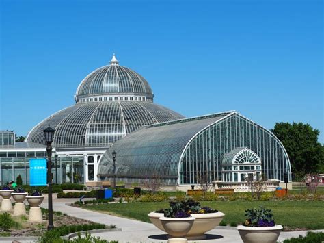 Day Trips From Brainerd Mn Como Park Zoo And Conservatory