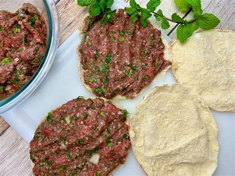 ARAYES LEBANESE MIDDLE EASTERN MEAT STUFFED PITAS Dish Off The Block