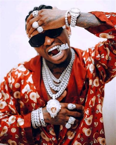 Diamond Platnumz Flaunts His New Sh31 Million Jewelry Set Boombuzz