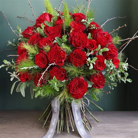 3vb Ultimate Luxury 100 Red Roses