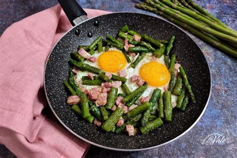 Asparagi E Uova In Padella Ricetta Gustosa Di Secondo Con Contorno