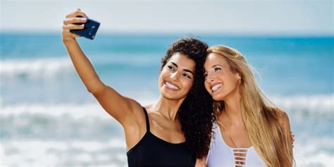 How To Take A Good Selfie 15 Must Know Selfie Tips