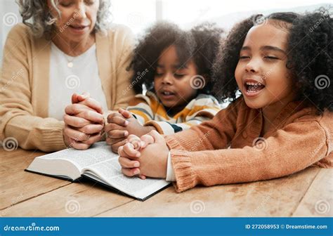 Bible Worship Or Grandmother Praying With Kids Or Siblings For Prayer