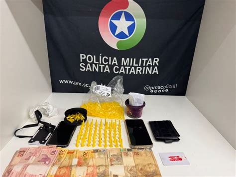 Polícia Militar Desarticula Ponto De Tráfico De Drogas Em Seara Éder