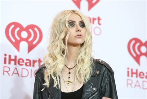 Taylor Momsen Looks Back At How The Grinch Stole Christmas 20 Years After The Movie Premiered