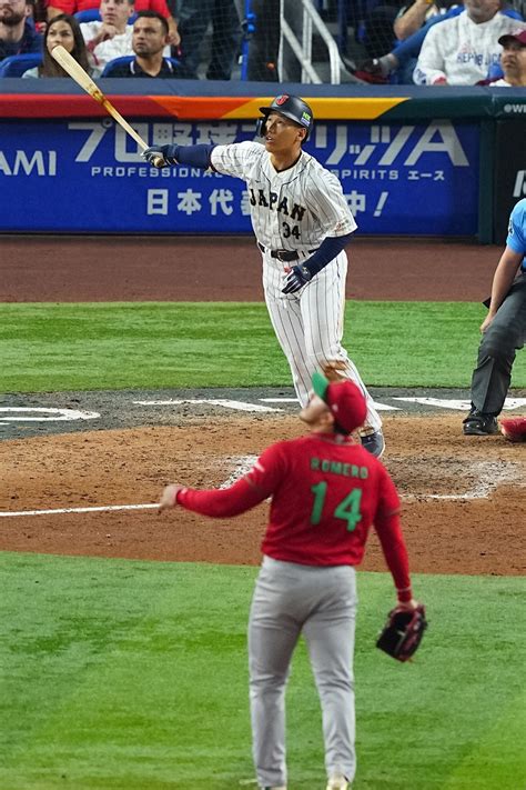 Wbc準決勝のメキシコ戦で、同点3ランを放った吉田 ― スポニチ Sponichi Annex 野球