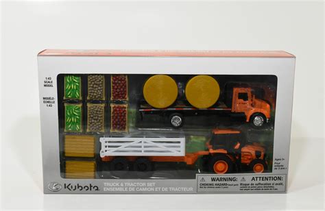 1/43 Kubota M5-111 Tractor & Truck Set - Dalton's Farm Toys