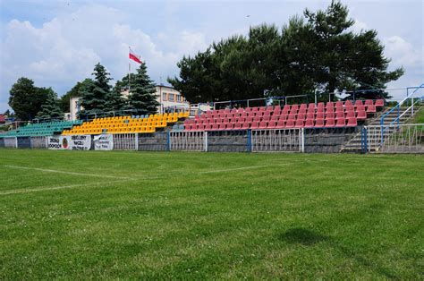 Zawiercie Kromołów Stadion LKS Źródło PolskieStadiony pl