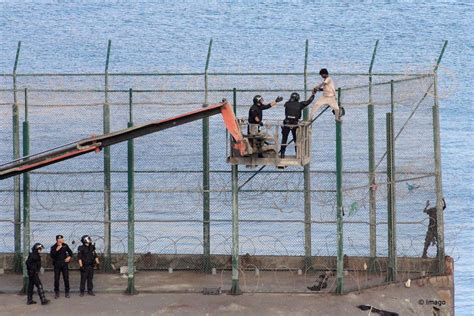 Some Migrants Try To Swim To Spain S Ceuta Enclave Infomigrants