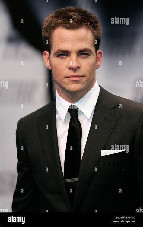 CHRIS PINE STAR TREK PREMIERE SONY CENTER BERLIN GERMANY 16 April 2009 Stock Photo - Alamy