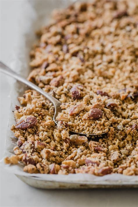 Keto Granola Crunchy Breakfast Cereal Low Carb Granola Recipe