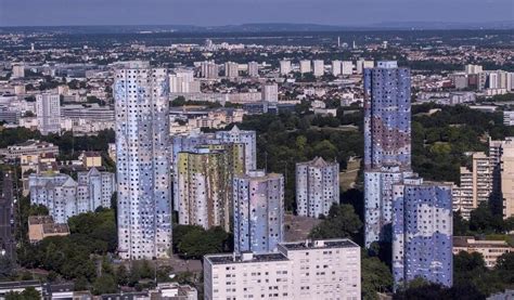 Au cœur des émeutes à Nanterre la cité Pablo Picasso était un modèle d