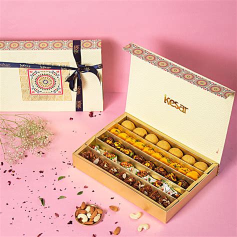 Buy Send A King S Celebration Sweet Box Online FNP