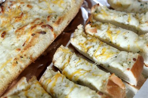 Easy Cheesy Garlic Bread