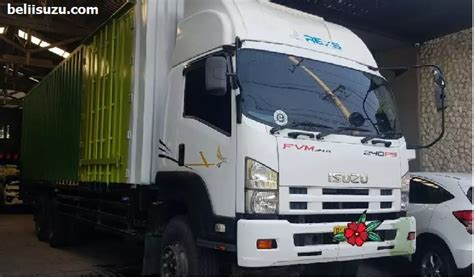 ISUZU GIGA FVM U BOX BESI Dealer Isuzu Cikarang Bekasi Jakarta