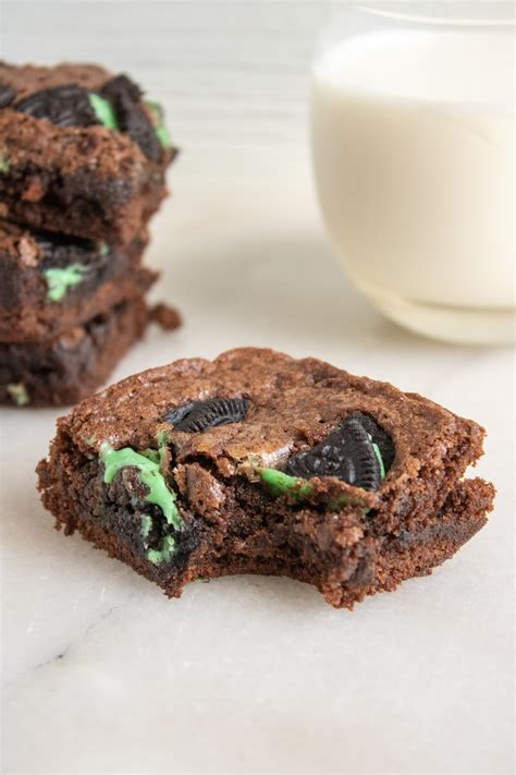 Mint Oreo Brownies - My Heavenly Recipes