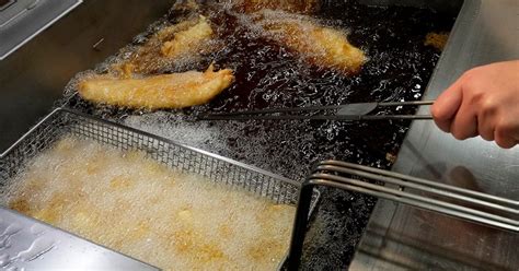 Chippy Chips Here S How To Make Your Own In Your Air Fryer Huffpost Uk Life