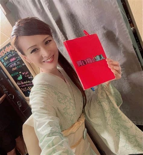 里井真由美さんのインスタグラム写真 里井真由美instagram「930「王様のブランチ」出演予定です♪ 午後12時以降の「買い物の