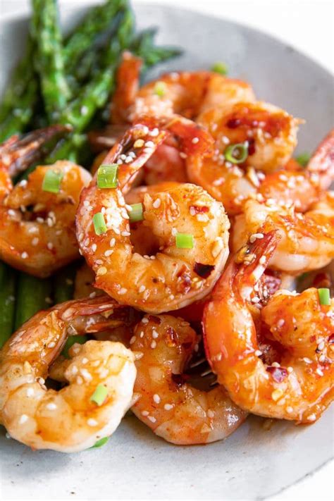 Minute Honey Sriracha Shrimp Recipe The Forked Spoon