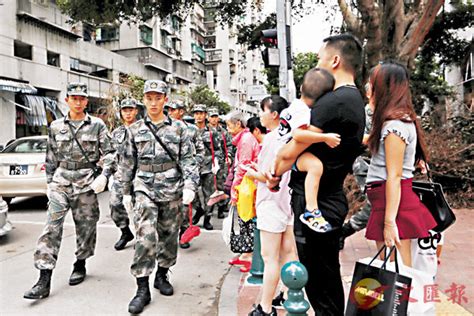 並肩救災 部隊：軍民一家親 香港文匯報