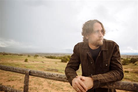 Hayes Carll Announces New Album 'What It Is'