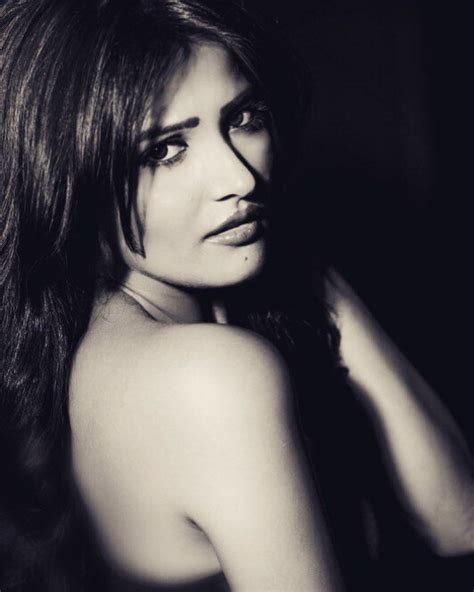 Nimisha Mehta Hot Photos Are Too Hot TO Handle
