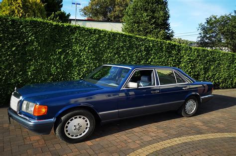 Mercedes W126 300 SE 1989r Retrrro Samochody Klasyczne I