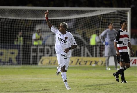 Blog Gol Em Gol Sport Vence Santa Cruz No Arruda Se Aproxima Dos