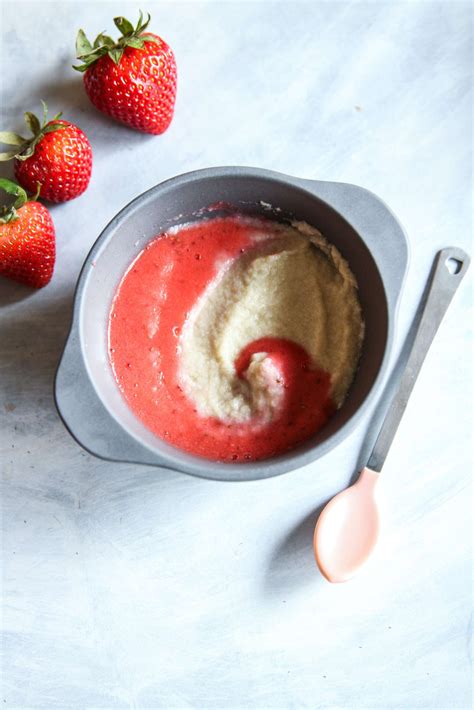 Strawberry Sauce Recipe - Sweetphi