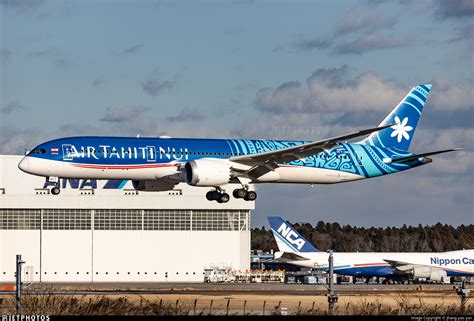 F Onui Boeing Dreamliner Air Tahiti Nui Jhang Yao Yun