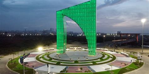 Monumento Al Junior De Barranquilla Se Visti De Verde Y Por Una Buena