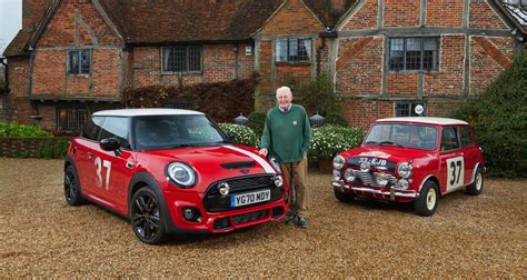 Mini Cooper S Paddy Hopkirk Livraison Du Premier Exemplaire De La