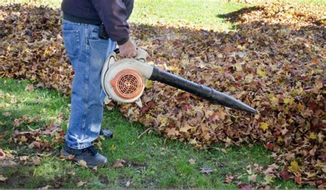 Gas Powered Leaf Blower Ban In Greenwich For The Summer Months Round Hill Association Greenwich Ct