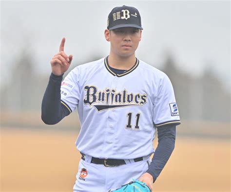 オリックス・山下舜平大 笑顔の奥に秘める固い決意「今はシーズンが一番大切」／いざ、開幕投手へ（週刊ベースボールonline）｜dメニュー